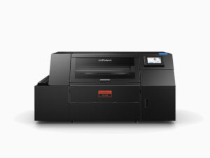 Roland RC-300, impresora UVI, diseñada para decorar objetos cilíndricos, cónicos y de perfil curvo. 

